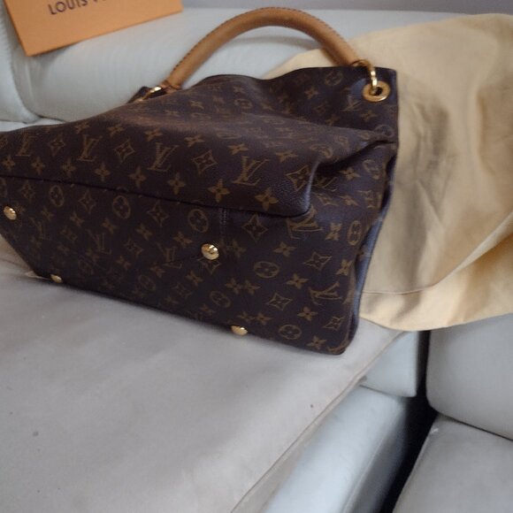 💯% AUTHENTIC Beautiful Louis Vuitton Artsy MM - Picture 9 of 15